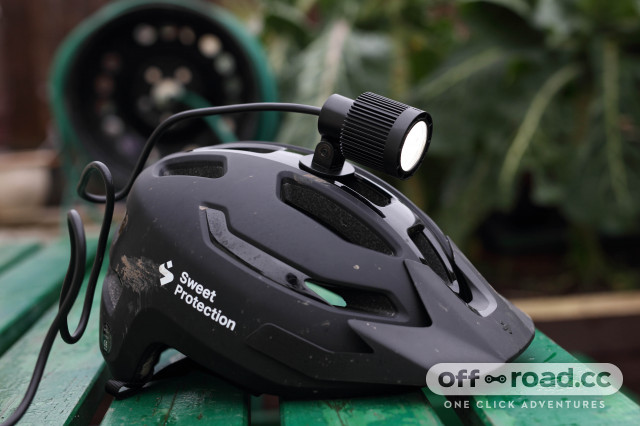 Knog pwr helmet store mount